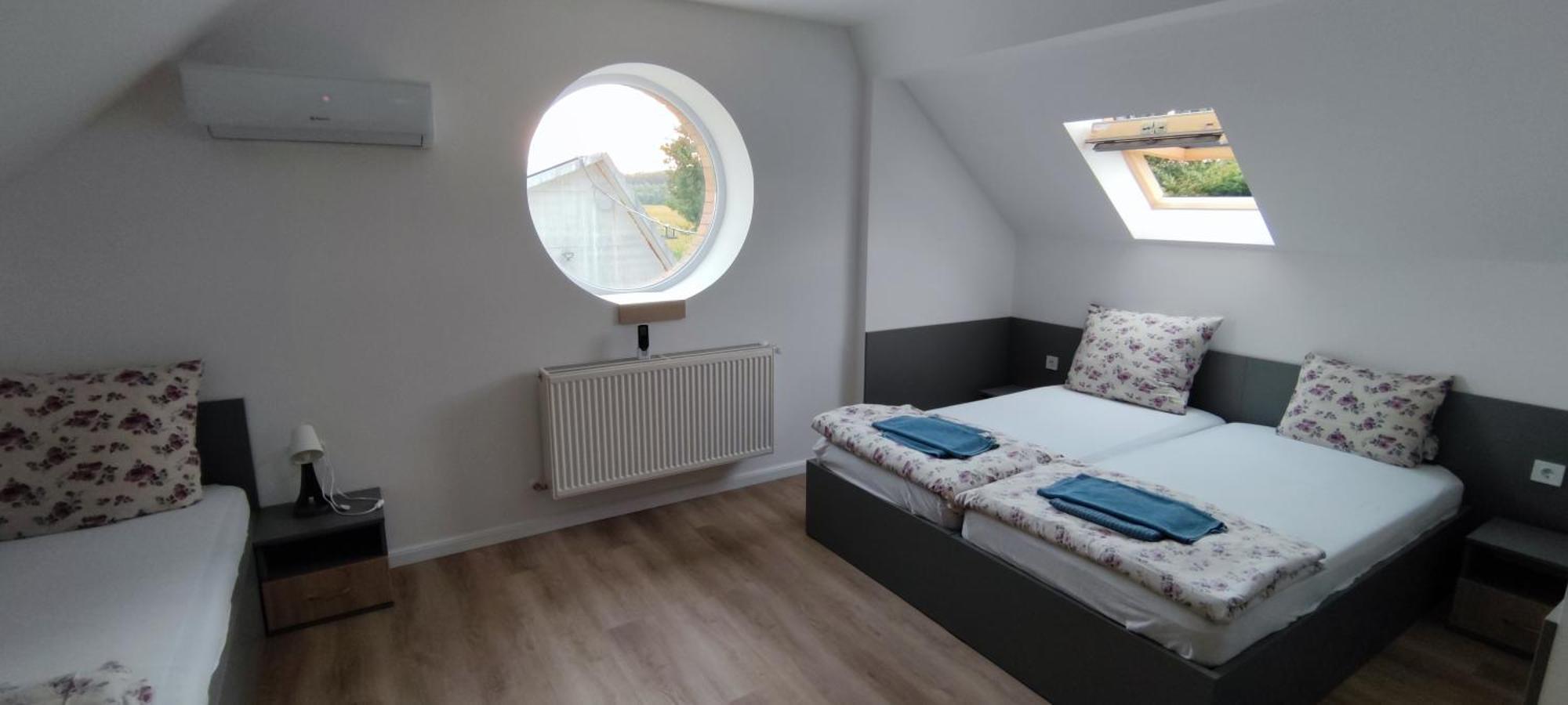 Village Garden Family Guest House Tiszakanyar Room photo