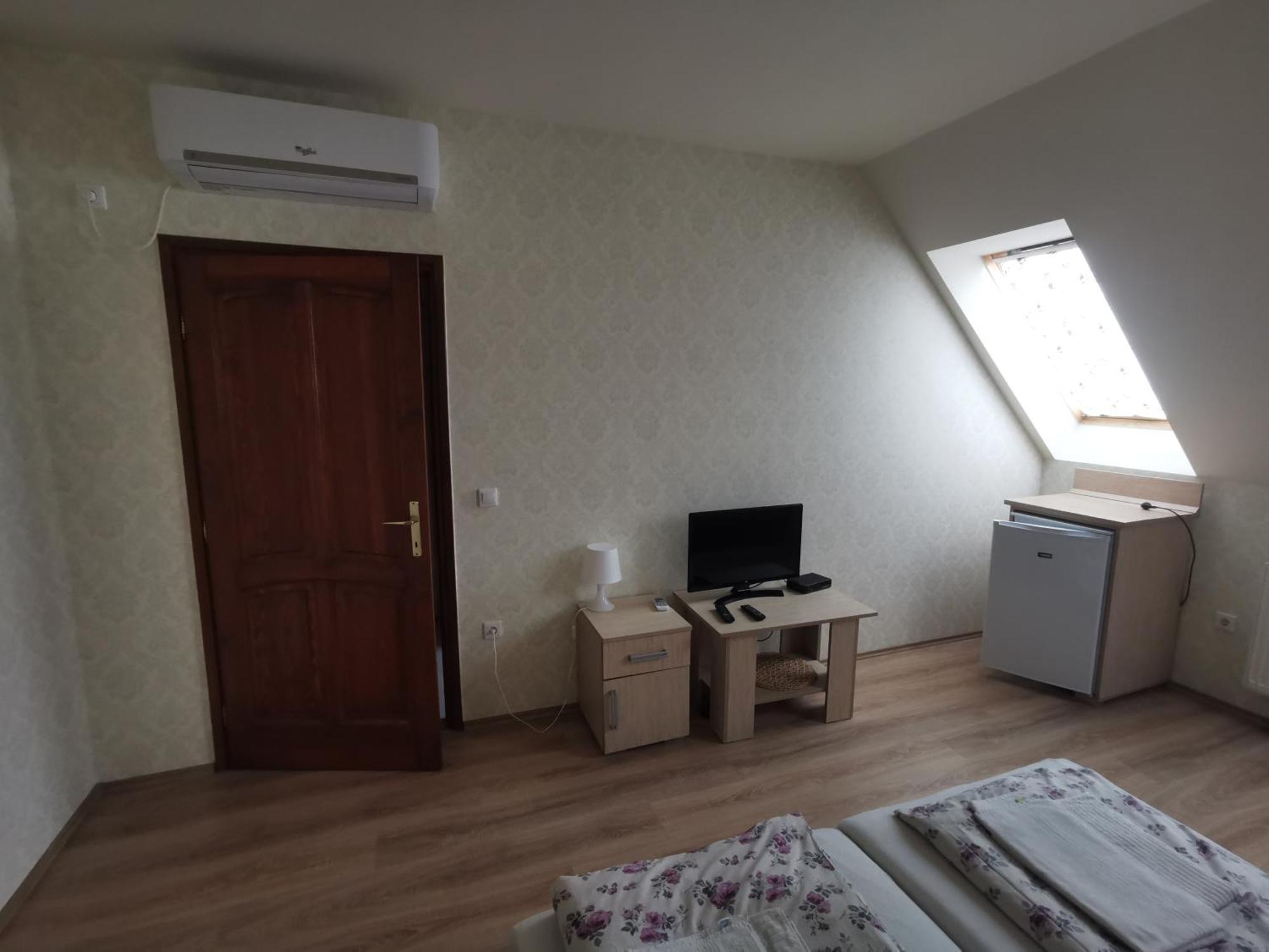 Village Garden Family Guest House Tiszakanyar Exterior photo